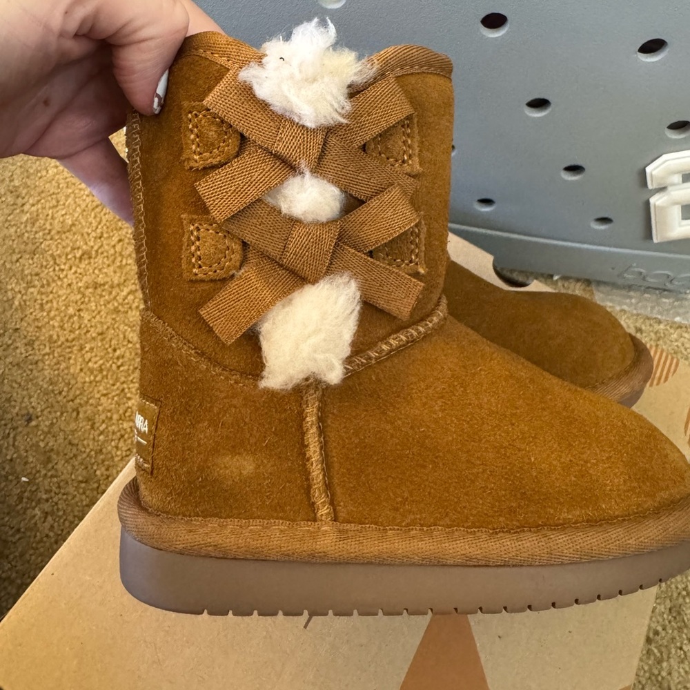 Kookaburra Ugg boots girls